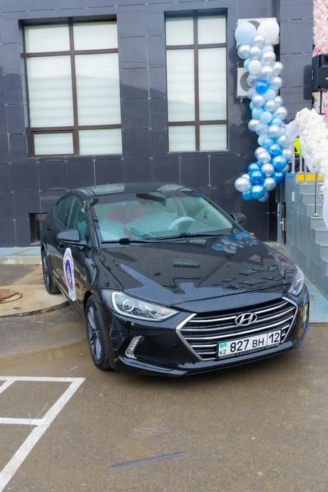Hyundai Elantra — награда Ученик года